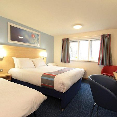 แทรเวลลอดจ์ เคตเตอริง Hotel เคทเทอริง ภายนอก รูปภาพ